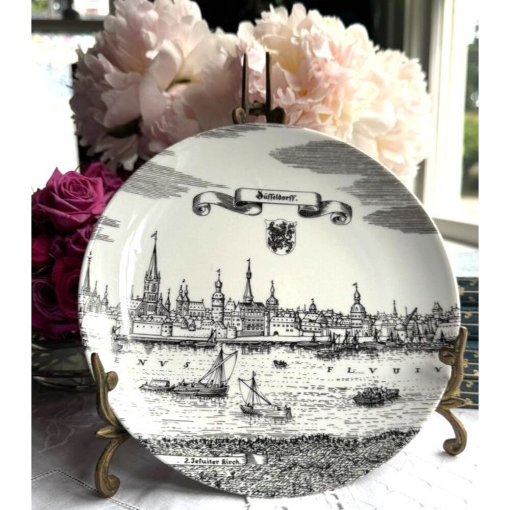 Vintage Altenkunstadt Dusseldorff 5054 7.5" Decorative Gallery Wall Plate